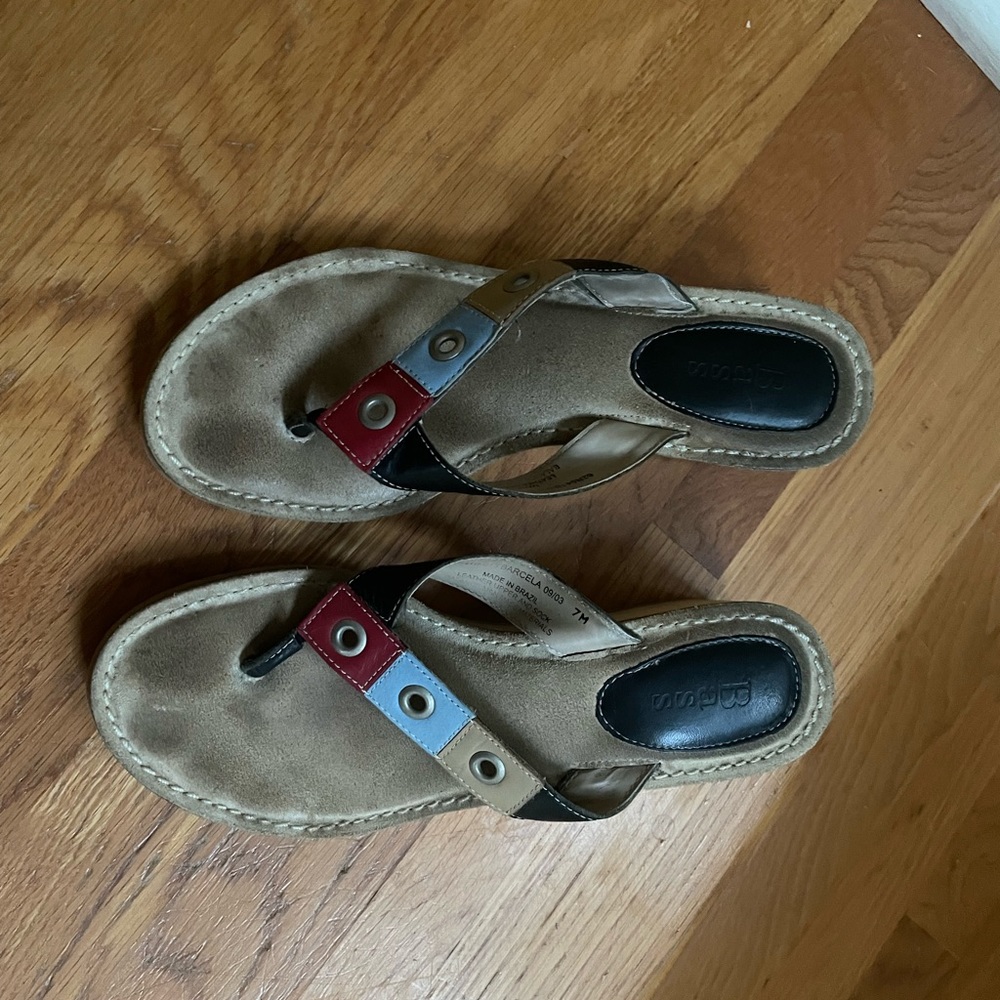 Beachy Wedged Sandals